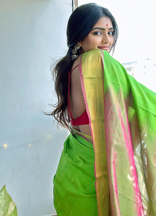 Actress Eesha Rebba Latest Photos - Sakshi14