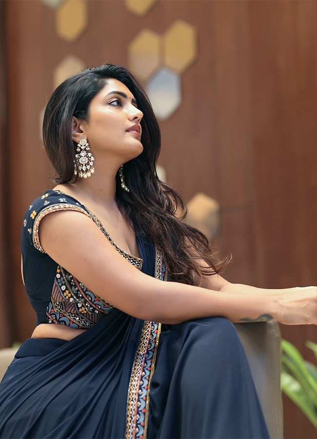 Actress Eesha Rebba Latest Photos - Sakshi18