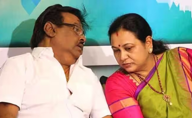 Captain Vijayakanth Family Photos With Wife And Son Photos - Sakshi20