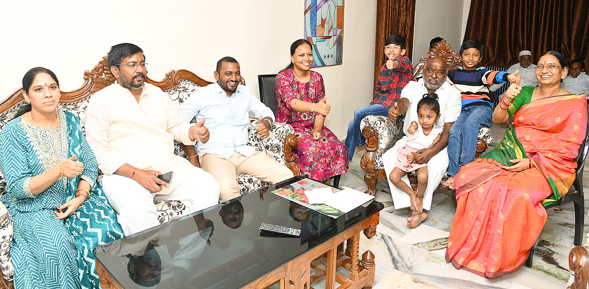 Telangana political leaders photos - Sakshi35