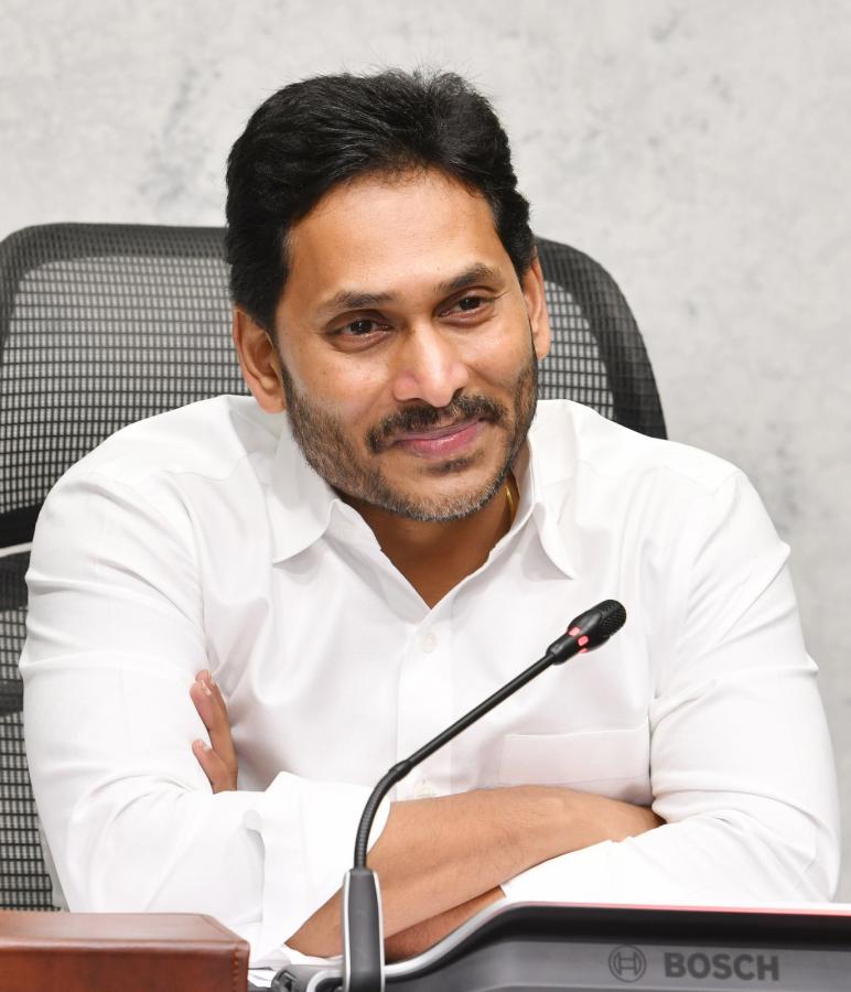 CM YS Jagan Video Conference on Adudham Andhra Program Photos - Sakshi4