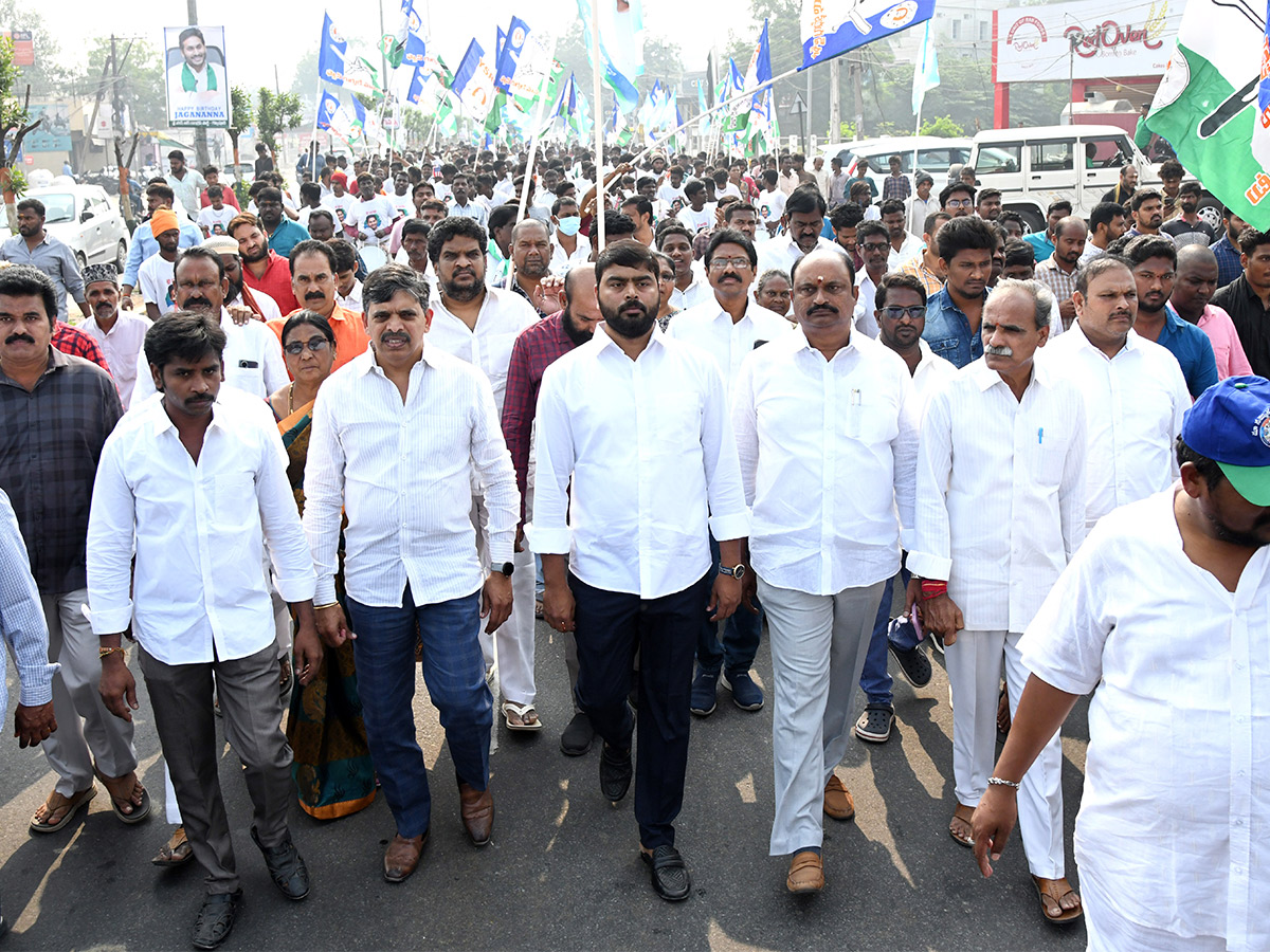 CM Jagan Birthday Celebrations 600 KG Huge Birthday Cake - Sakshi14