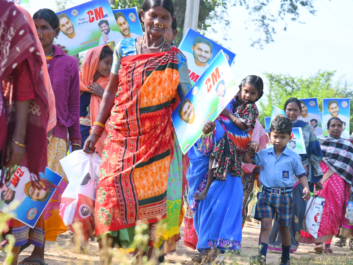 CM Jagan Chintapalli Tour Photos - Sakshi5