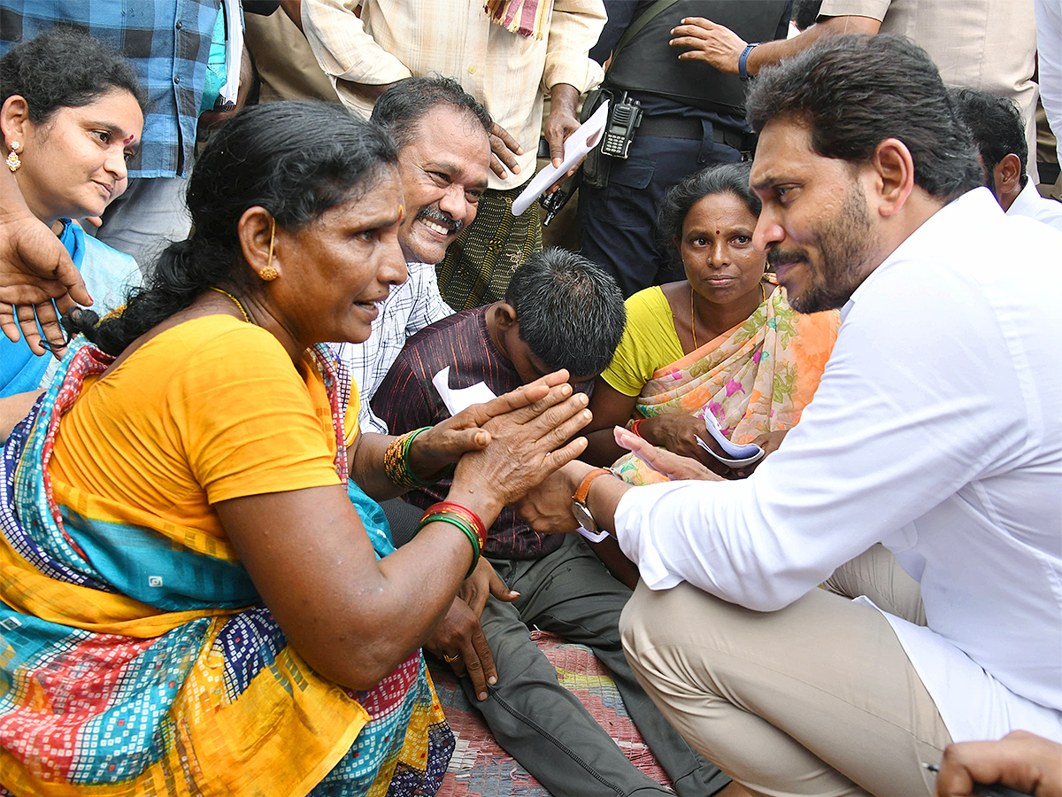 ap cm ys jagan mohan reddy birthday photos - Sakshi1