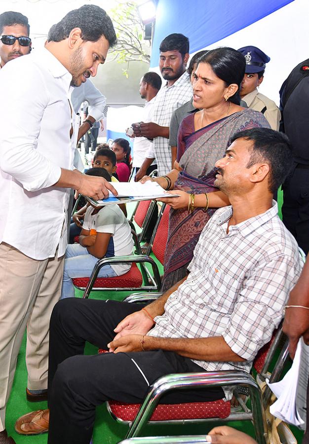 ap cm ys jagan mohan reddy birthday photos - Sakshi13