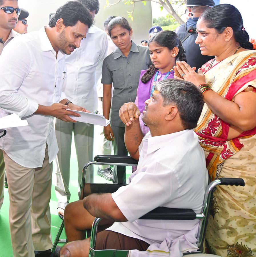 ap cm ys jagan mohan reddy birthday photos - Sakshi14