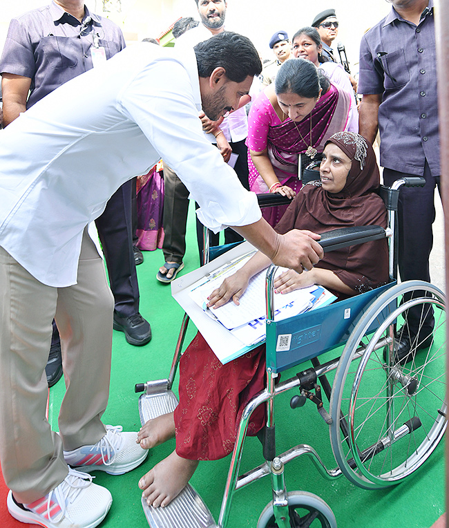 ap cm ys jagan mohan reddy birthday photos - Sakshi3