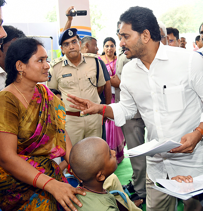 ap cm ys jagan mohan reddy birthday photos - Sakshi4