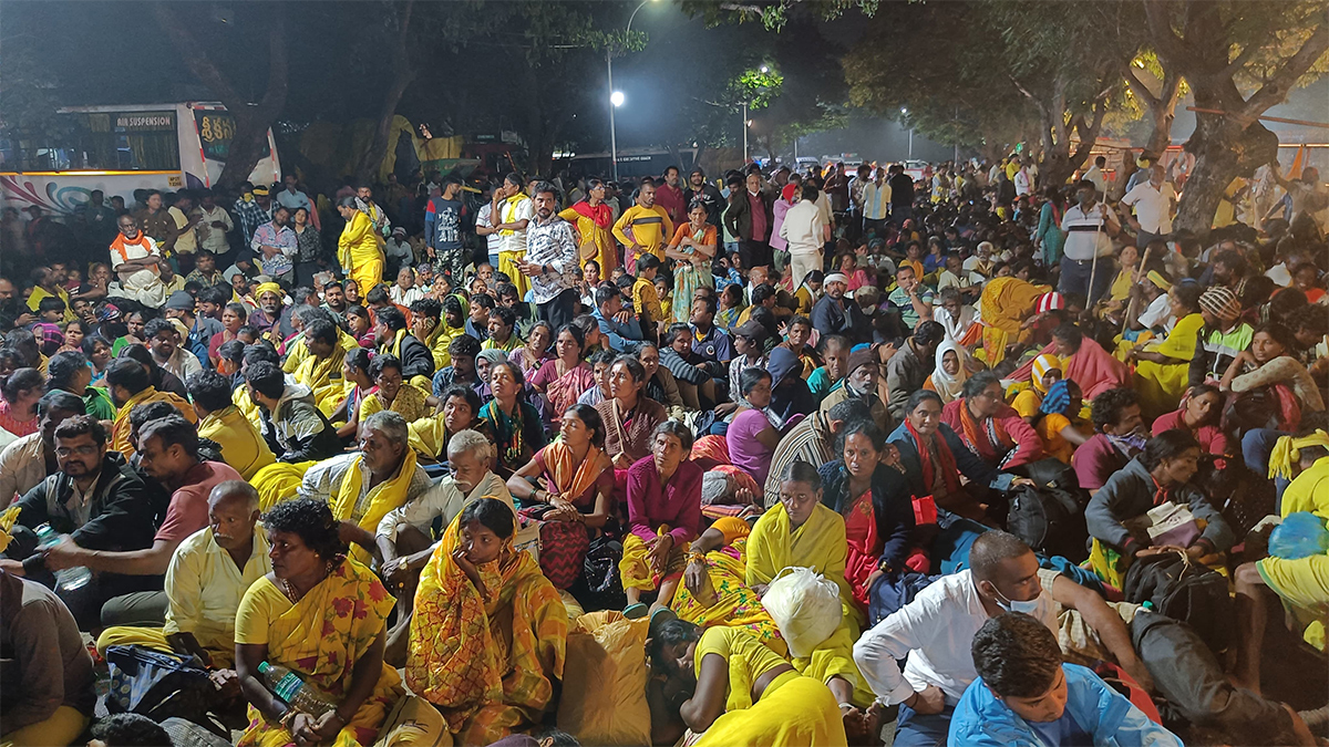 Tickets For Vaikunta Dwara Darshan At Tirumala Photos - Sakshi5