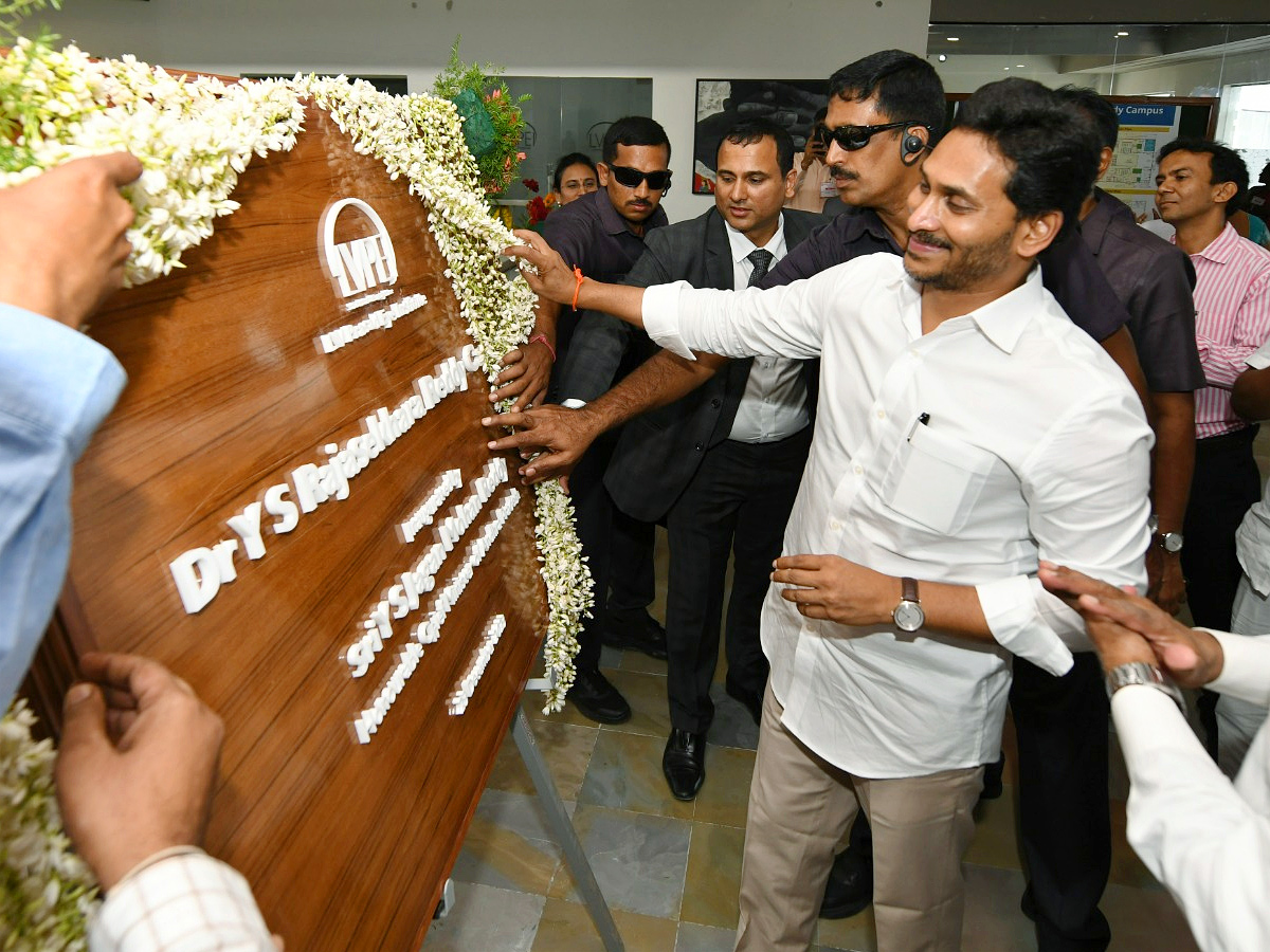 AP CM YS Jagan YSR Kadapa District Tour PHotos - Sakshi29