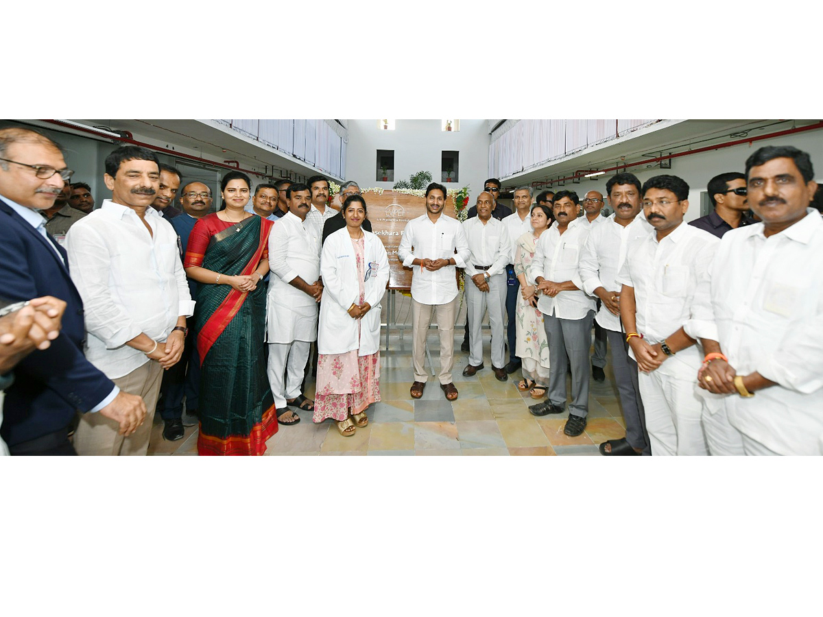 AP CM YS Jagan YSR Kadapa District Tour PHotos - Sakshi30