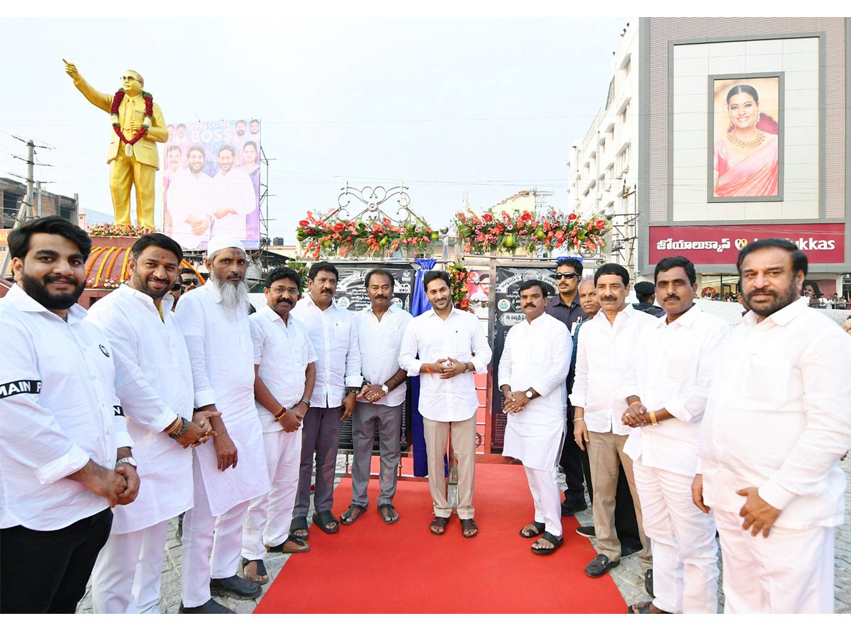 AP CM YS Jagan YSR Kadapa District Tour PHotos - Sakshi38