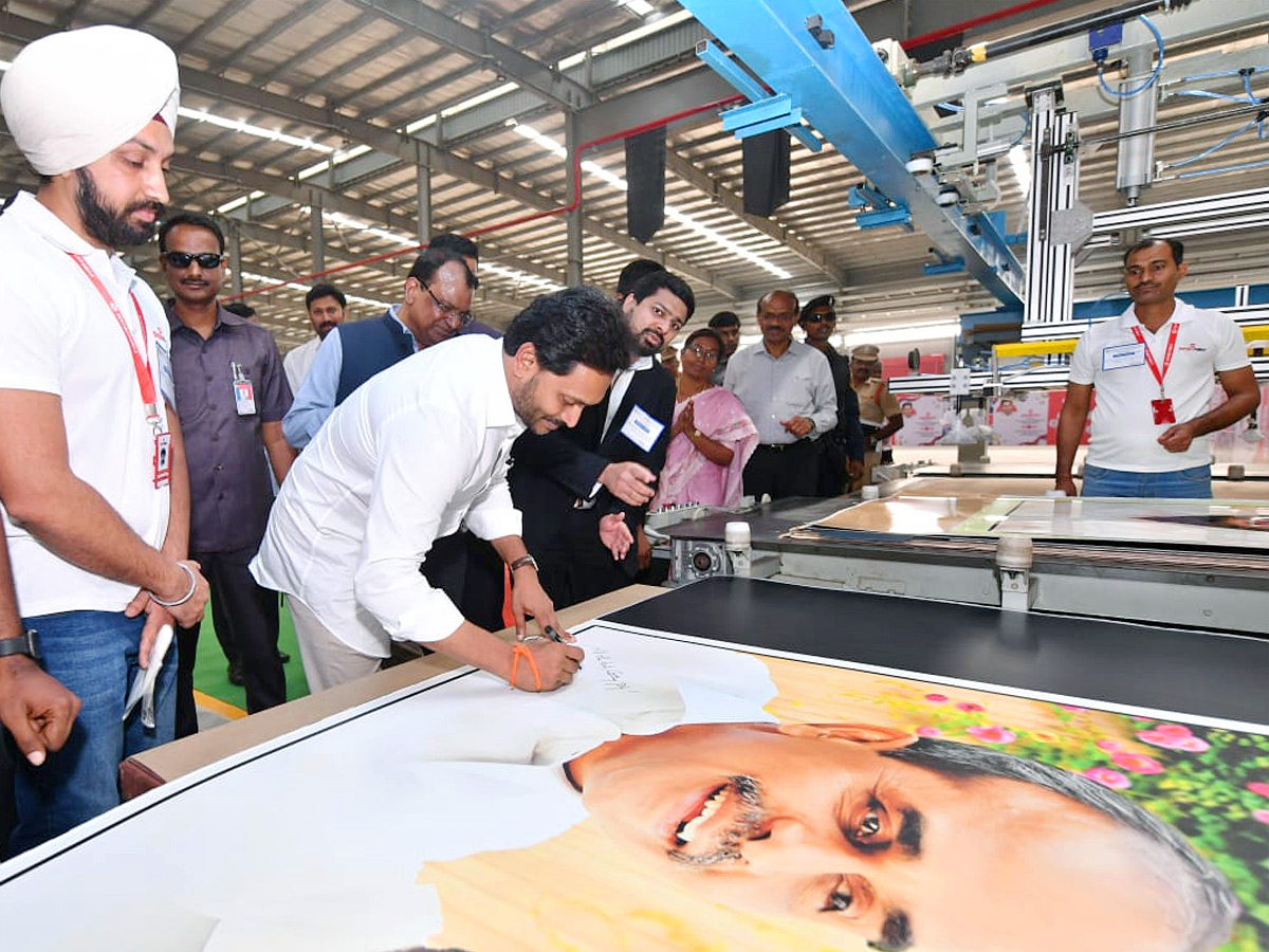 AP CM YS Jagan YSR Kadapa District Tour PHotos - Sakshi1