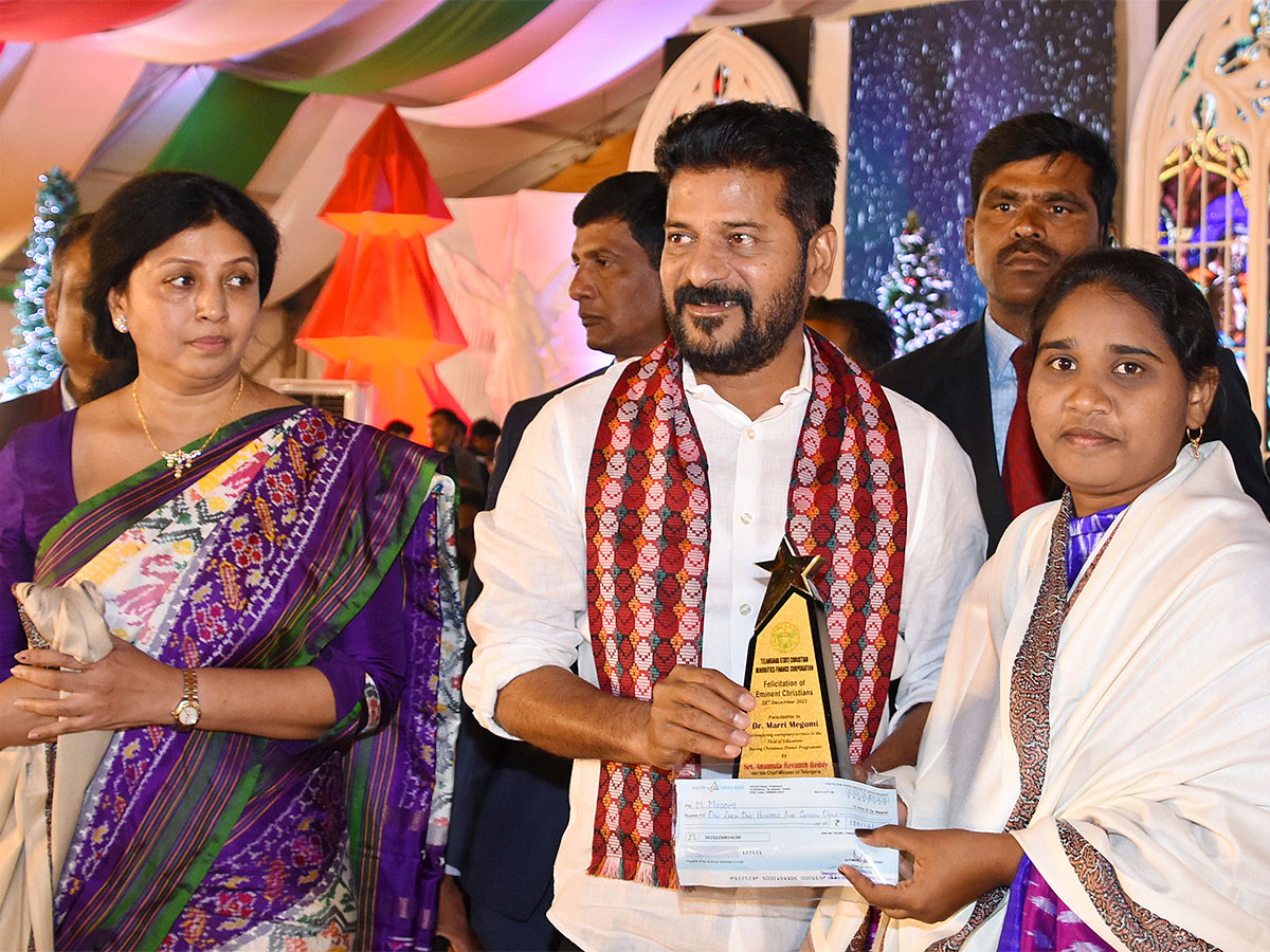 CM Revanth Reddy Christmas Celebrations at LB Stadium - Sakshi4