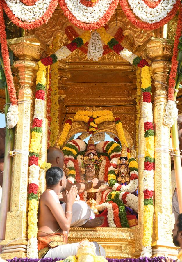 Vaikunta Ekadasi 2023 Date in Tirumala - Sakshi11