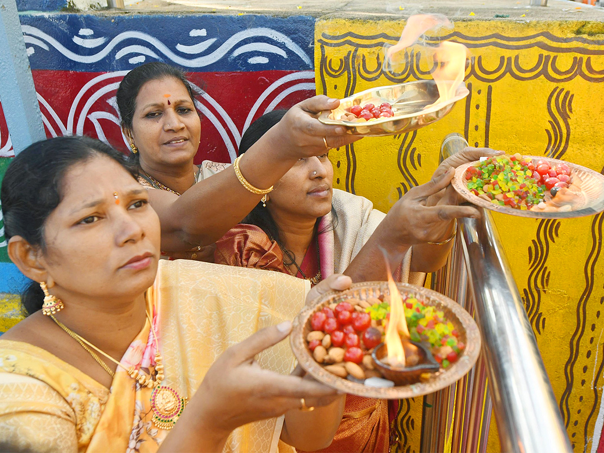 Vaikunta Ekadasi 2023 Date in Tirumala - Sakshi15