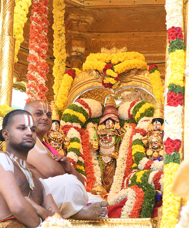 Vaikunta Ekadasi 2023 Date in Tirumala - Sakshi6