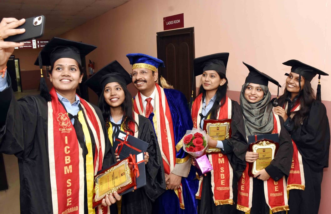 Students Celebrates 16th Convocation Ceremony ICBM School of Business Excellence at Attapur Hyderabad Photos - Sakshi25