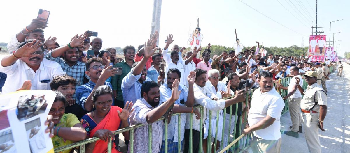 CM YS Jagan In YSR District Simhadripuram Photos - Sakshi8