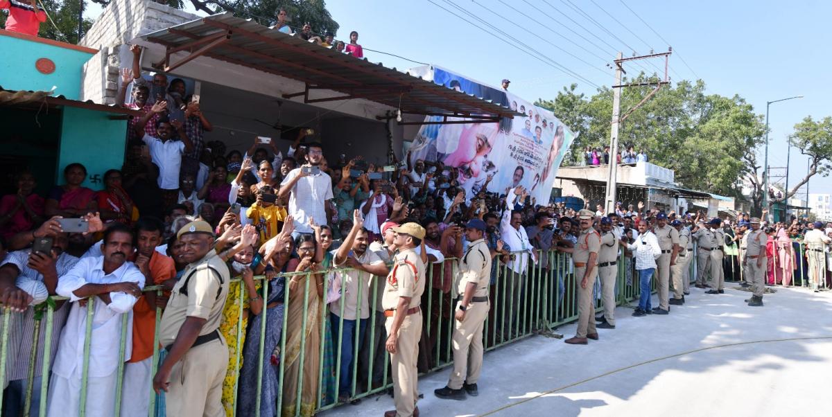 CM YS Jagan In YSR District Simhadripuram Photos - Sakshi17