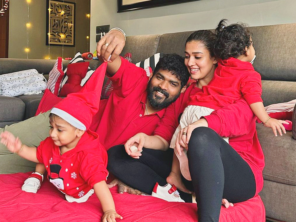 Nayanthara and Vignesh Shivan celebrate Christmas with their twins PHotos - Sakshi5