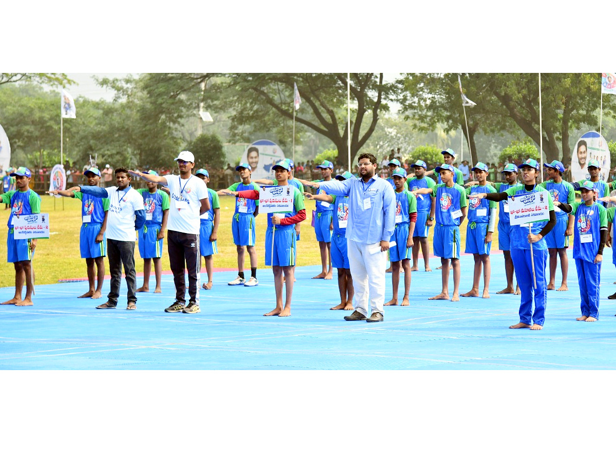 CM Jagan Launch Mega Sports Event Aadudam Andhra In Guntur PHotos - Sakshi58