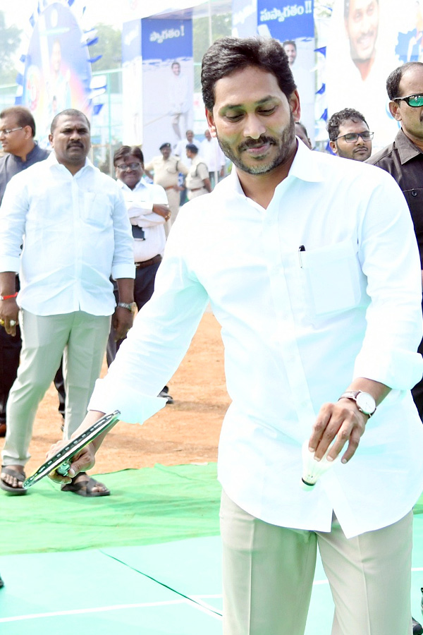 CM Jagan Launch Mega Sports Event Aadudam Andhra In Guntur PHotos - Sakshi33