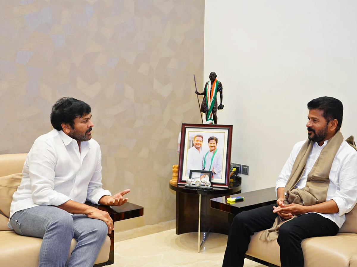 Megastar Chiranjeevi Meet Telangana CM Revanth Reddy Pics - Sakshi9