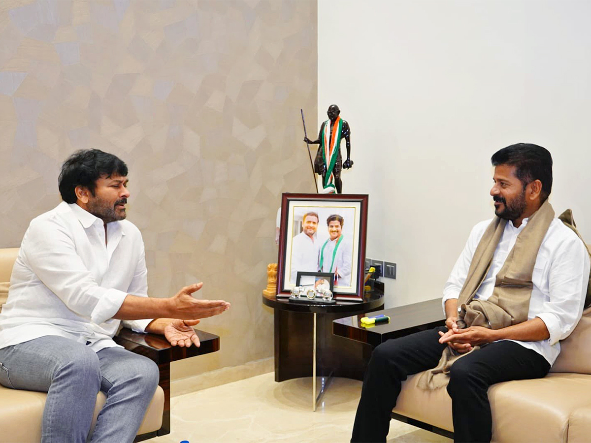 Megastar Chiranjeevi Meet Telangana CM Revanth Reddy Pics - Sakshi2