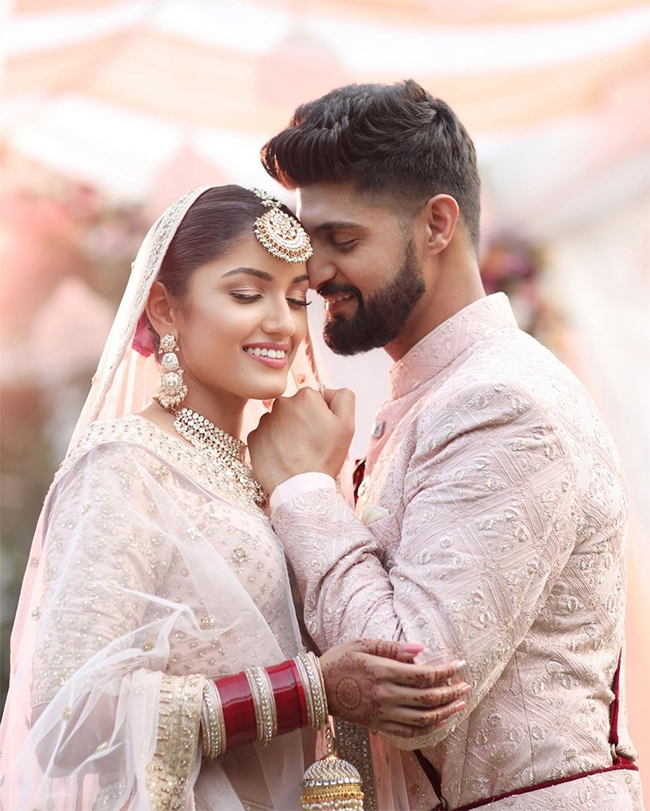 Rati Agnihotris Son Tanuj Virwani Marries Tanya Jacob Pics - Sakshi9