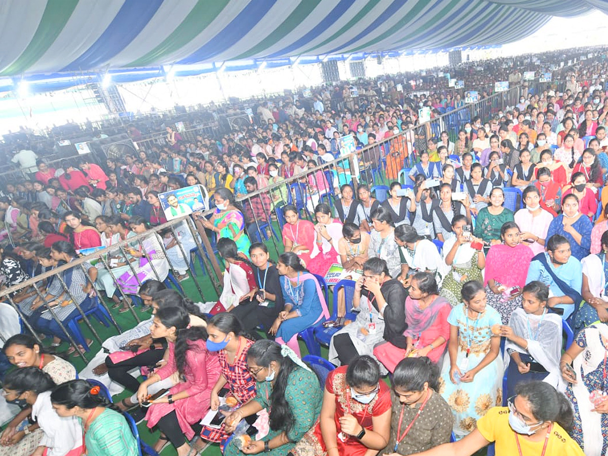 AP CM YS Jagan Public Meeting at Bhimavaram Photos - Sakshi14