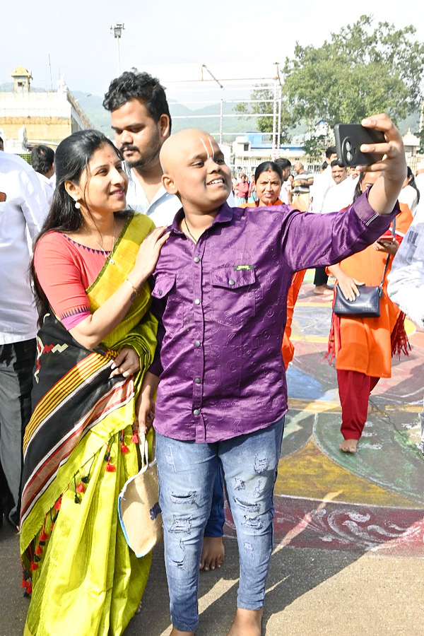 Singer Mangli Visits Tirumala Temple photos - Sakshi10