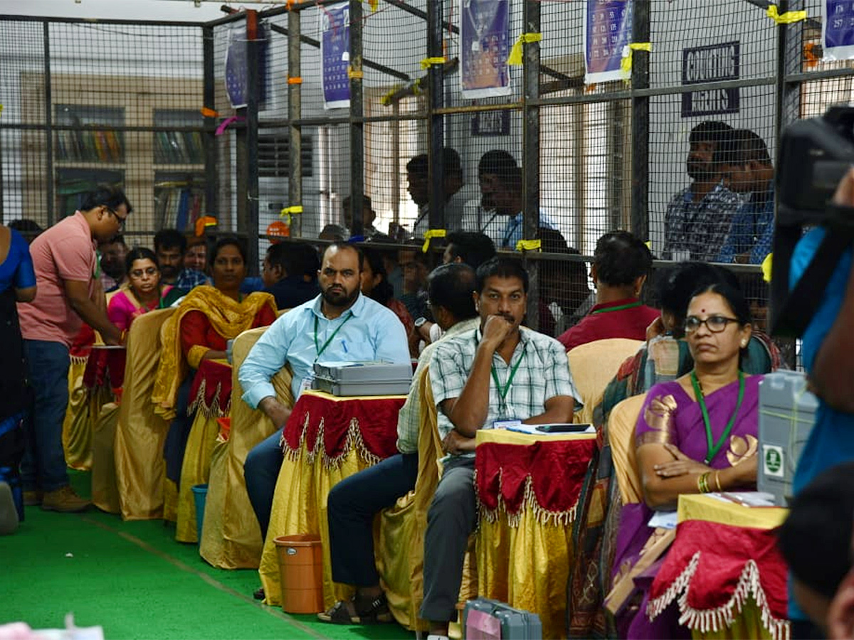 Telangana Assembly Election Counting Photos - Sakshi21