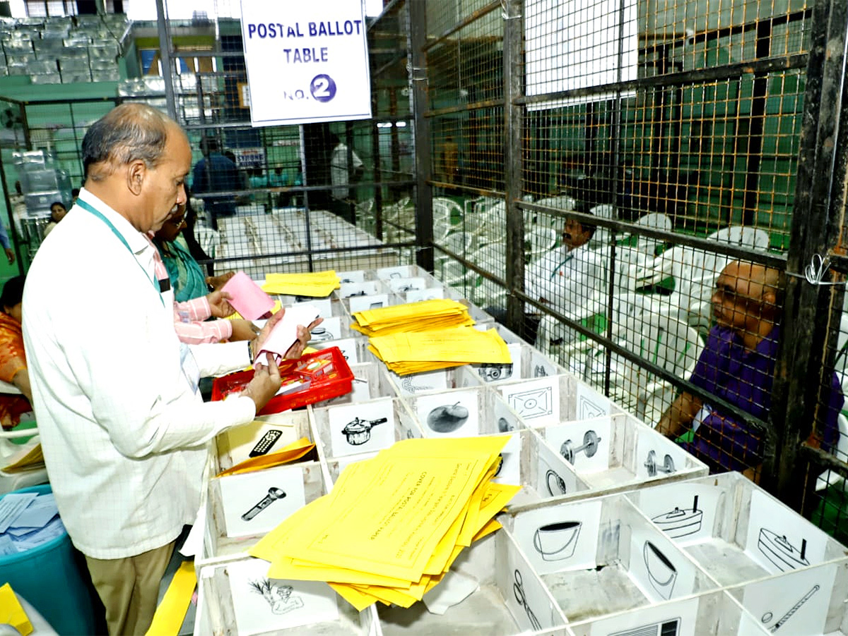 Telangana Assembly Election Counting Photos - Sakshi31