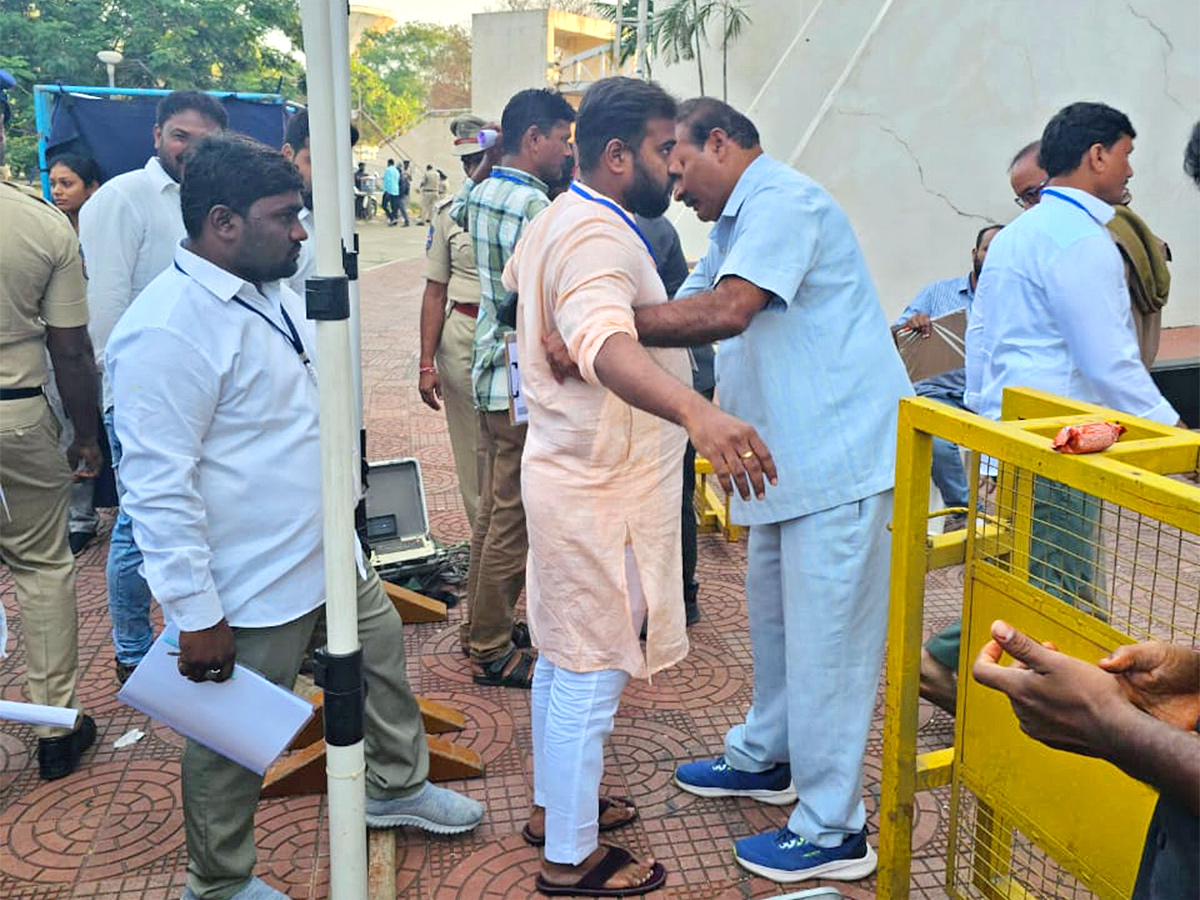 Telangana Assembly Election Counting Photo Gallery - Sakshi19