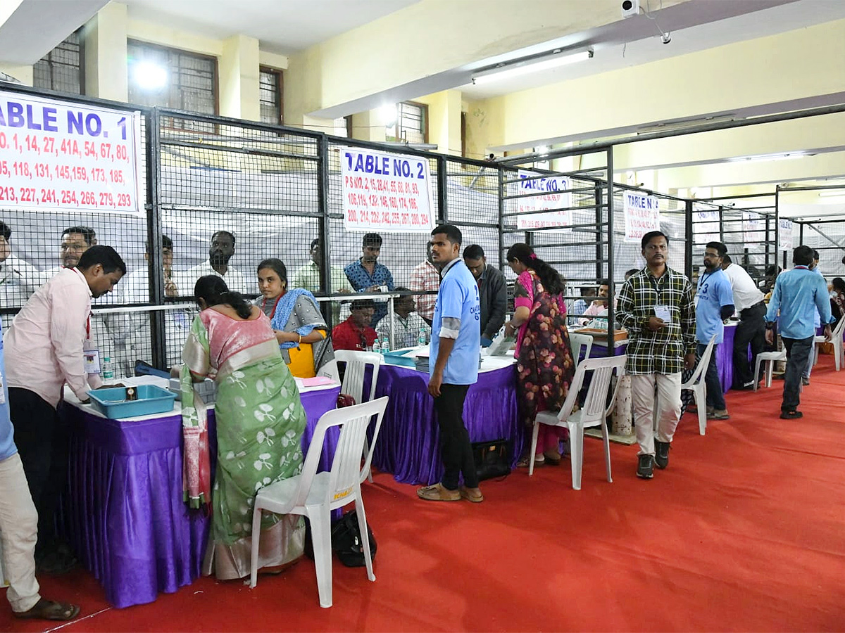 Telangana Assembly Election Counting Photos - Sakshi11