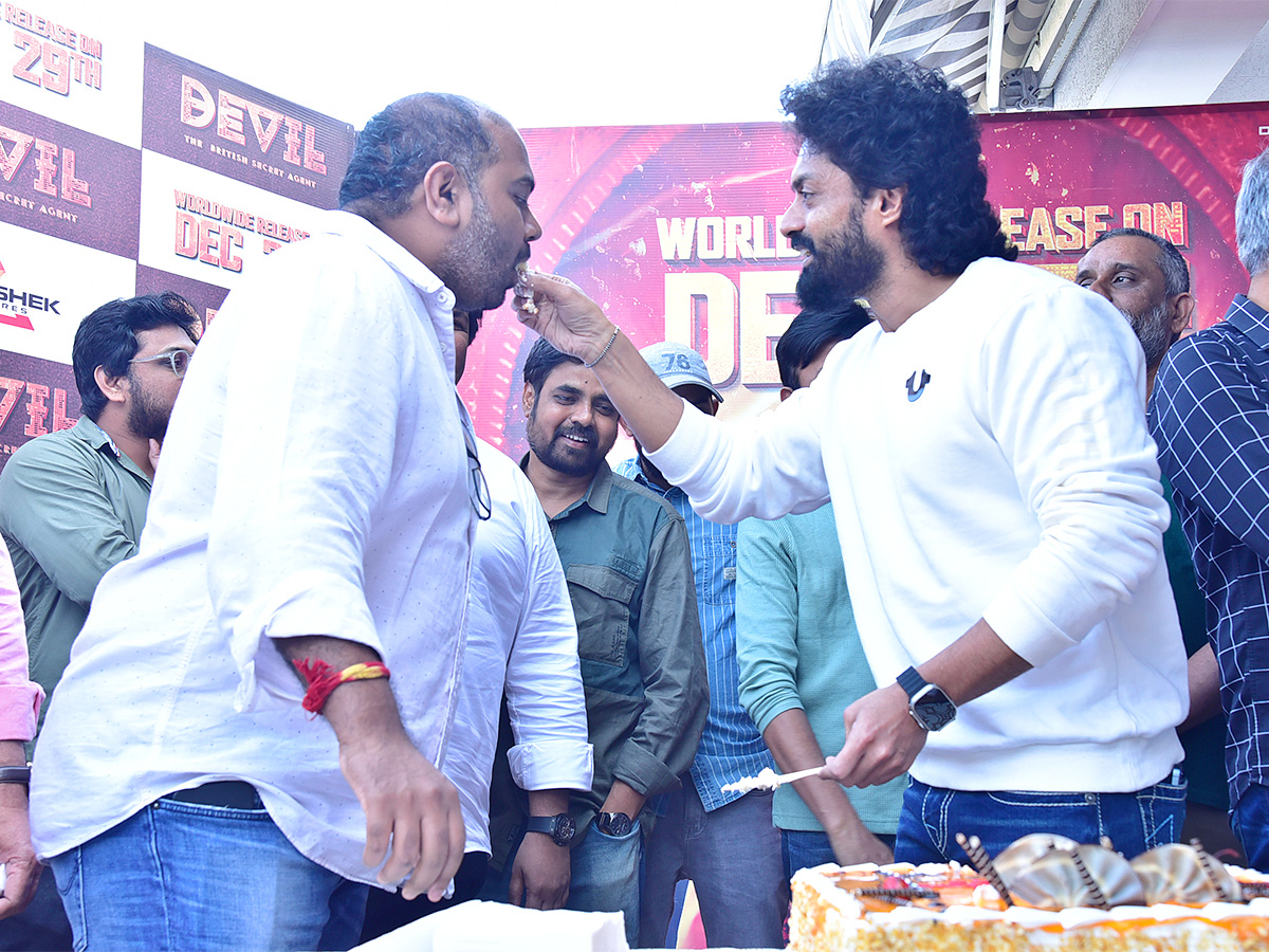 Nandamuri Kalyan Rams Devil Movie Success Celebrations - Sakshi19