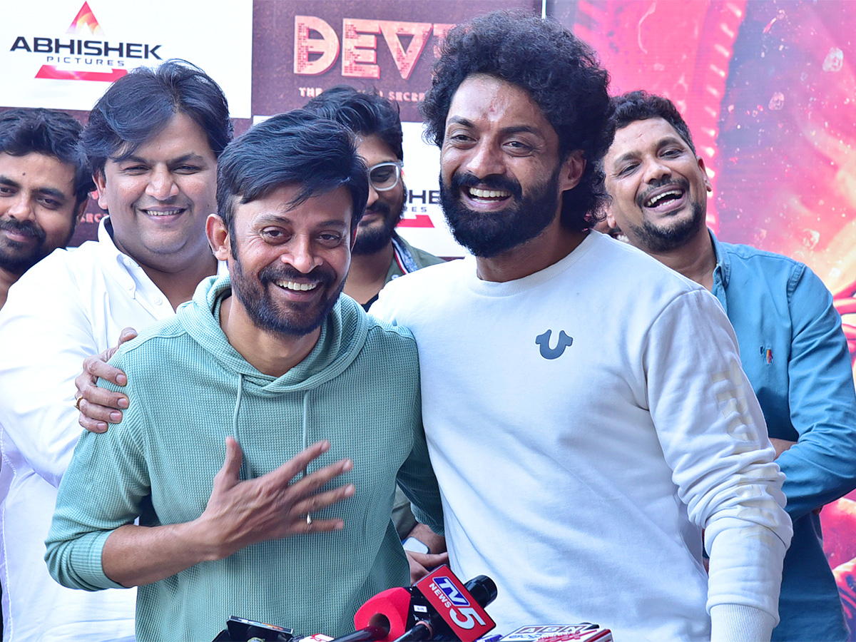 Nandamuri Kalyan Rams Devil Movie Success Celebrations - Sakshi7