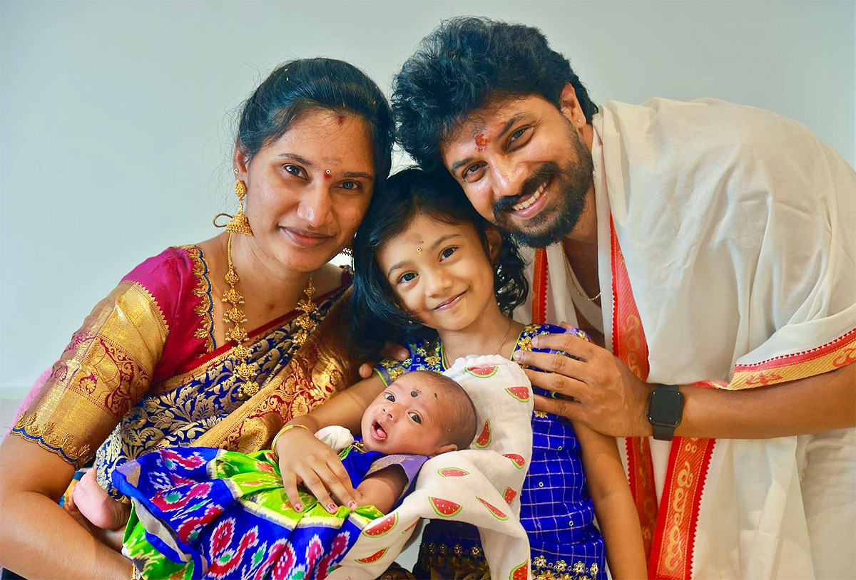 tollywood singer Dhanunjay Family photos - Sakshi10