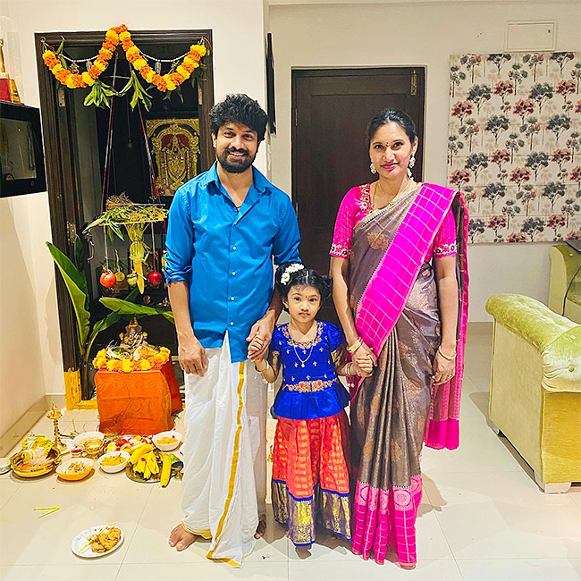 tollywood singer Dhanunjay Family photos - Sakshi18