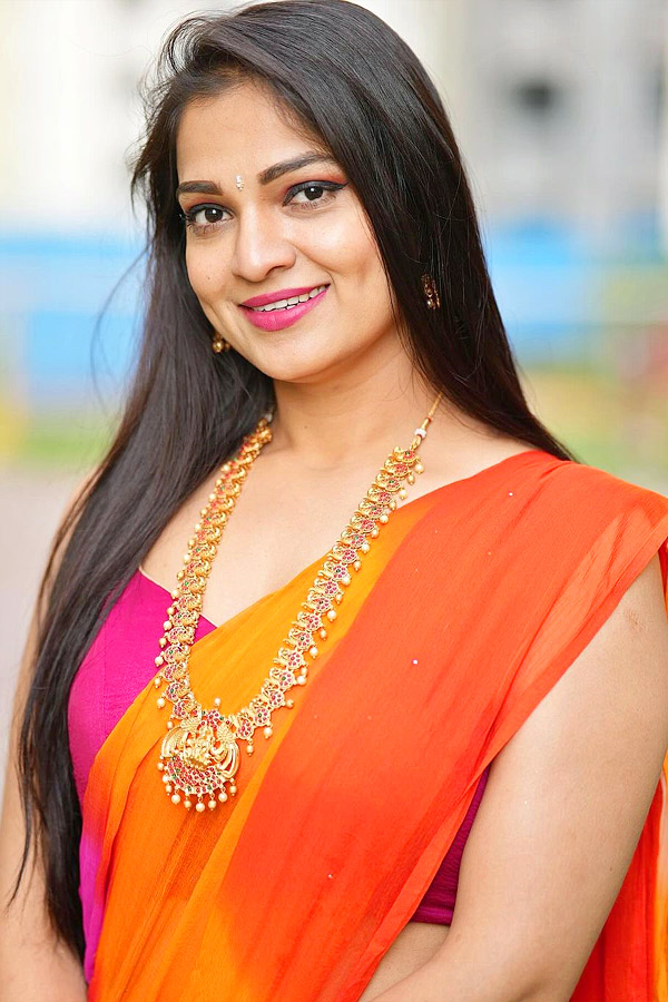 Bigg Boss 7 Contestant Ashwini Sri Stunning Photos - Sakshi10