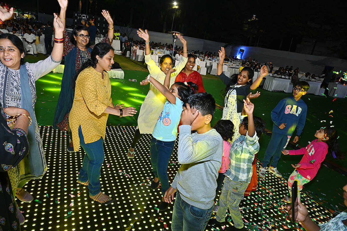 New Year 2024 Parties in Hyderabad jubilee hills club - Sakshi12