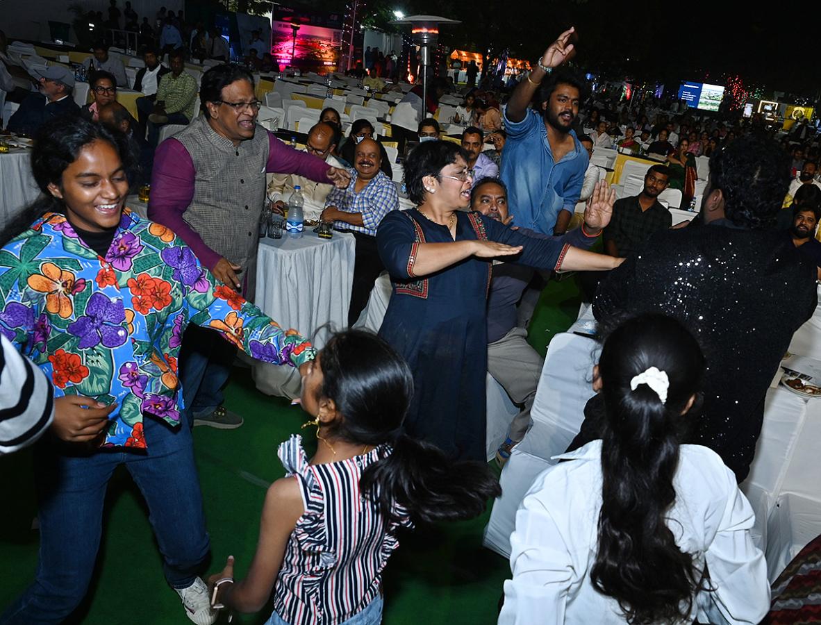 New Year 2024 Parties in Hyderabad jubilee hills club - Sakshi17