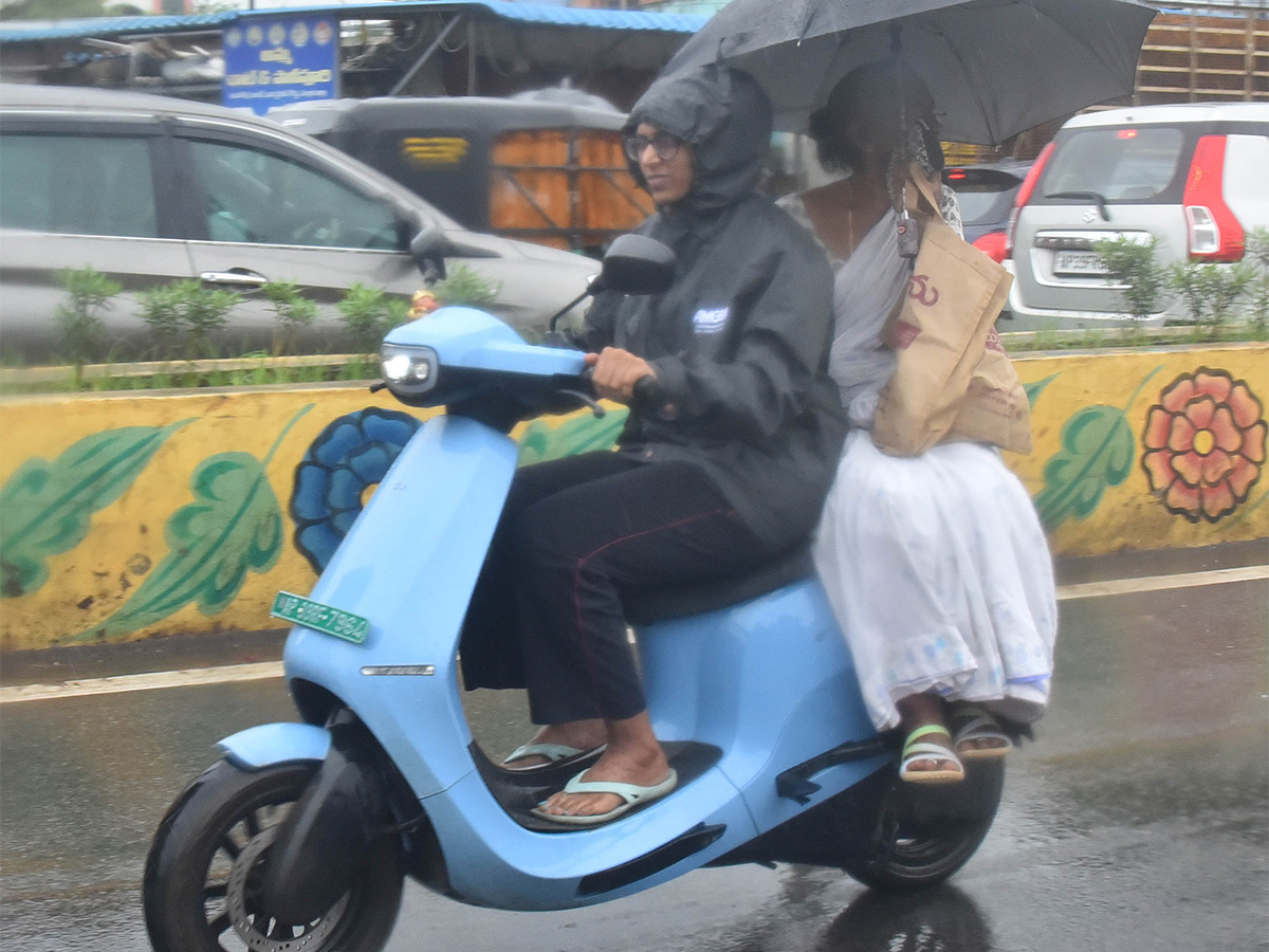 Heavy Rain In Nellore Effecct Of Michaung Cyclone - Sakshi20