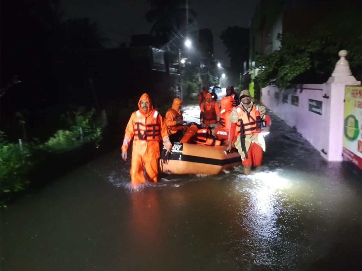 Cyclone Michaung Heavy rains Pics - Sakshi7