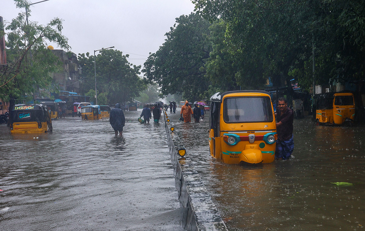 Cyclone Michaung As Rain Floods Chennai - Sakshi23