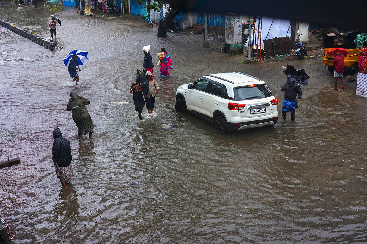 Cyclone Michaung As Rain Floods Chennai - Sakshi25