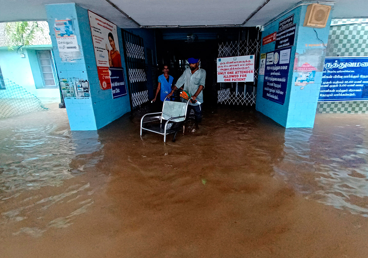 Cyclone Michaung As Rain Floods Chennai - Sakshi29