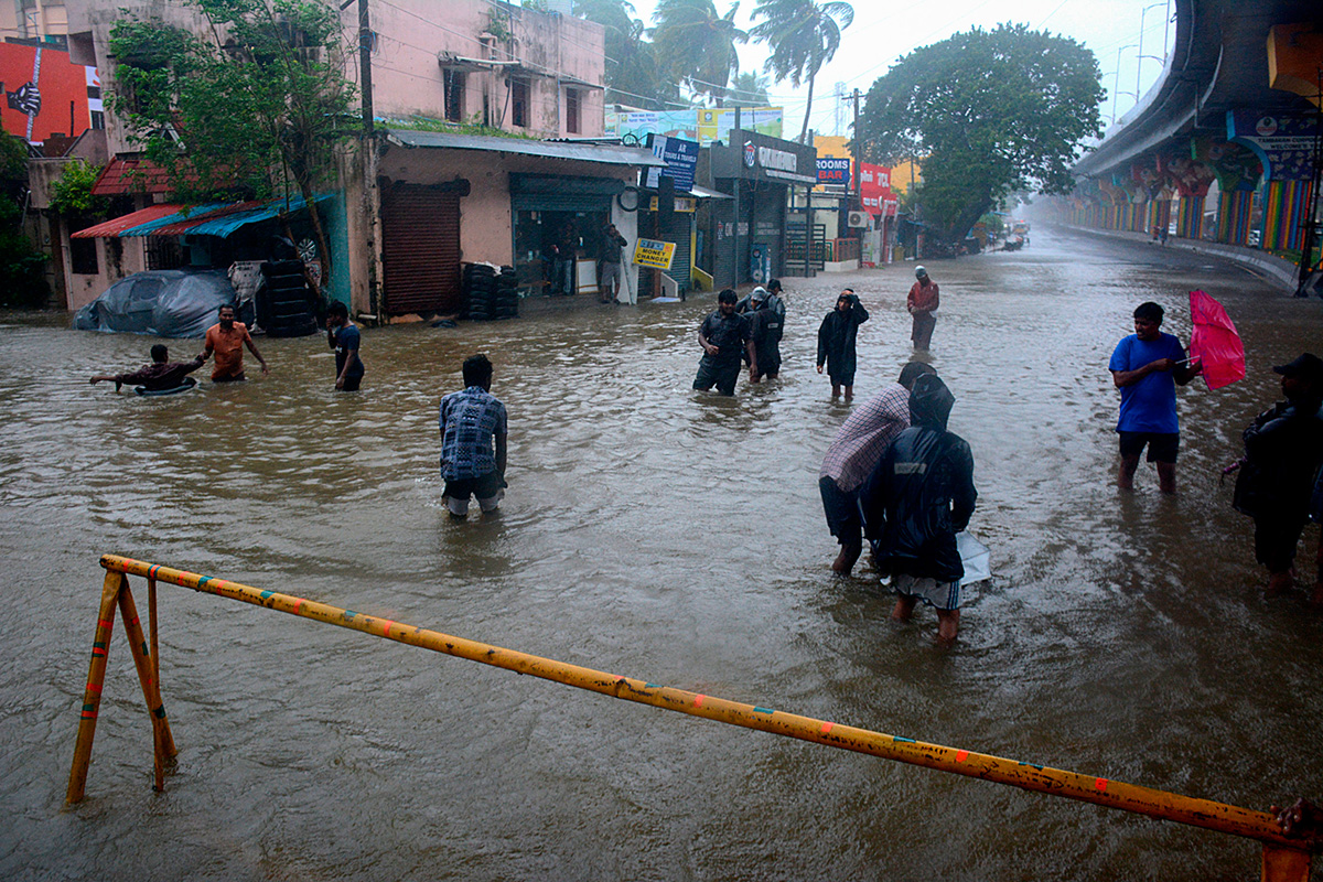 Cyclone Michaung As Rain Floods Chennai - Sakshi30