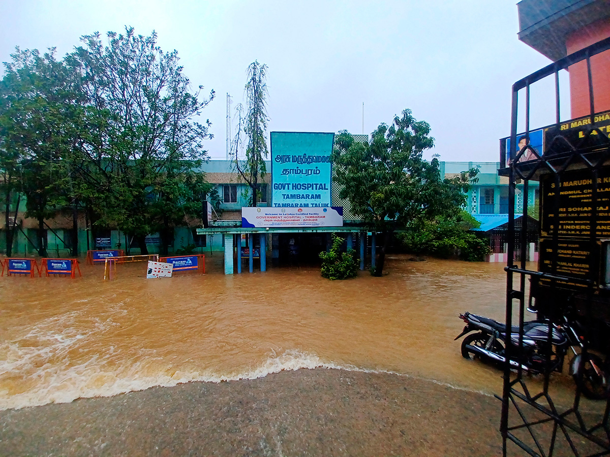 Cyclone Michaung As Rain Floods Chennai - Sakshi33